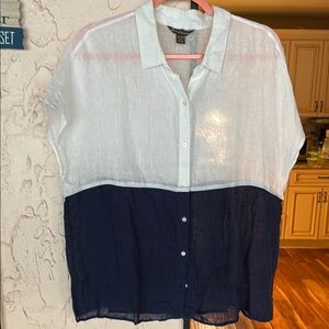 Tommy Bahama White and Navy Blouse 👚 100% Linen